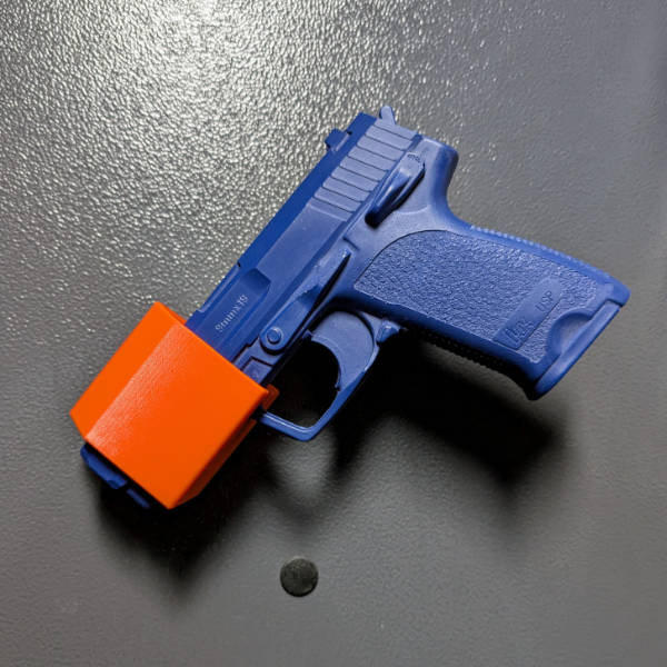 Magnetic block holster for Glock 17/19/22/27 and identical for gun cabinet - accessories for the gun cabinet