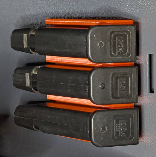 Magnetischer Magazinhalter für 23mm Breite Magazine für Waffenschrank - UltraCompact - Zubehör für den Waffenschrank
