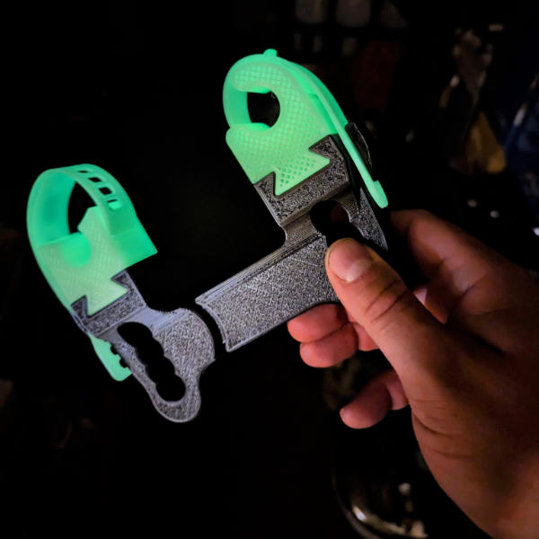 Gewehrhalter "Krabbe Basic" für Kopfstützen im Auto - Original Jagawams